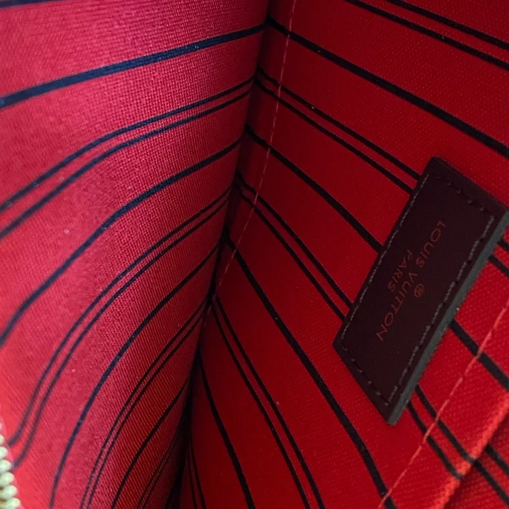 Louis Vuitton - Neverfull Pochette in Damier Ebene - Picture 3 of 3